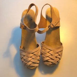 Light pink Swedish Hasbeens, size 39 narrow